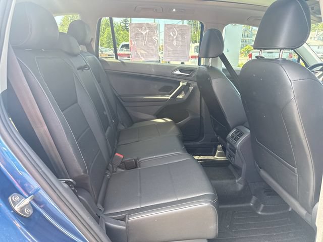 Used 2018 Volkswagen Tiguan SEL AWD/4WD image 10
