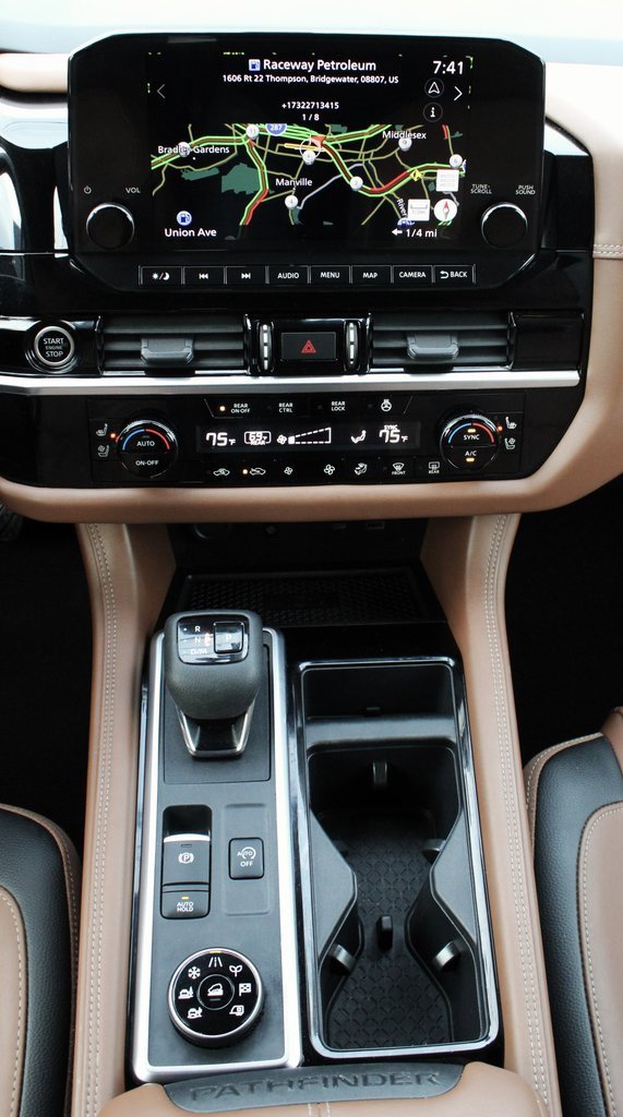 Certified 2023 Nissan Pathfinder Platinum image 39