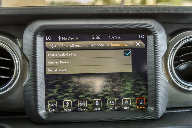Used 2019 Jeep Wrangler Unlimited Sahara AWD/4WD image 26