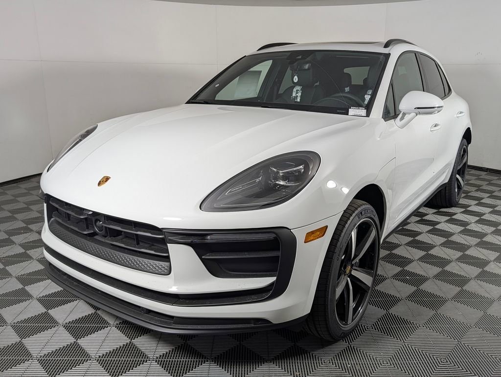 New 2026 Porsche Macan AWD/4WD video 1