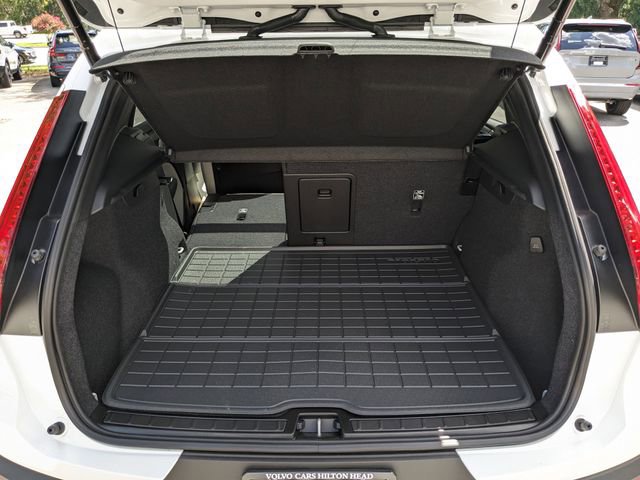 New 2026 Volvo XC40 B5 Ultra w/ Climate Package image 13
