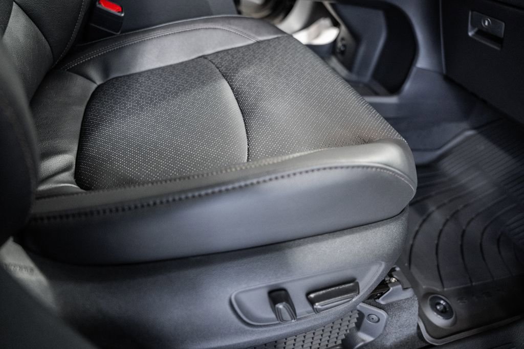 New 2026 Toyota Sienna Platinum image 40