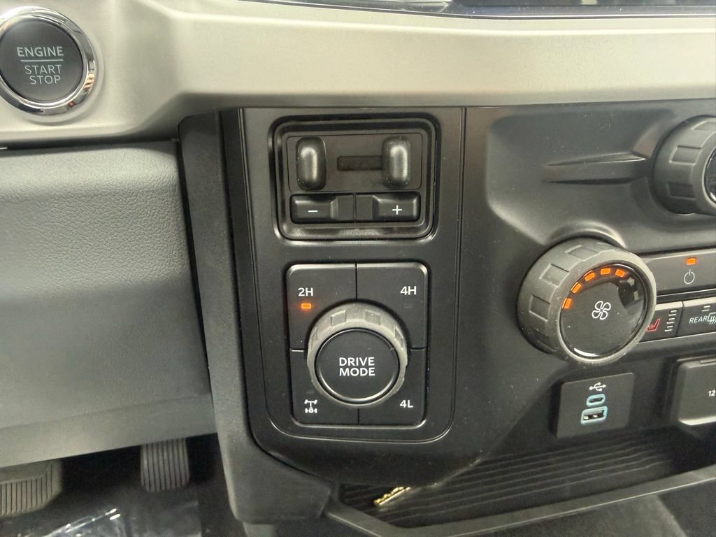 New 2026 Ford F250 XLT w/ XLT Premium Package AWD/4WD image 29