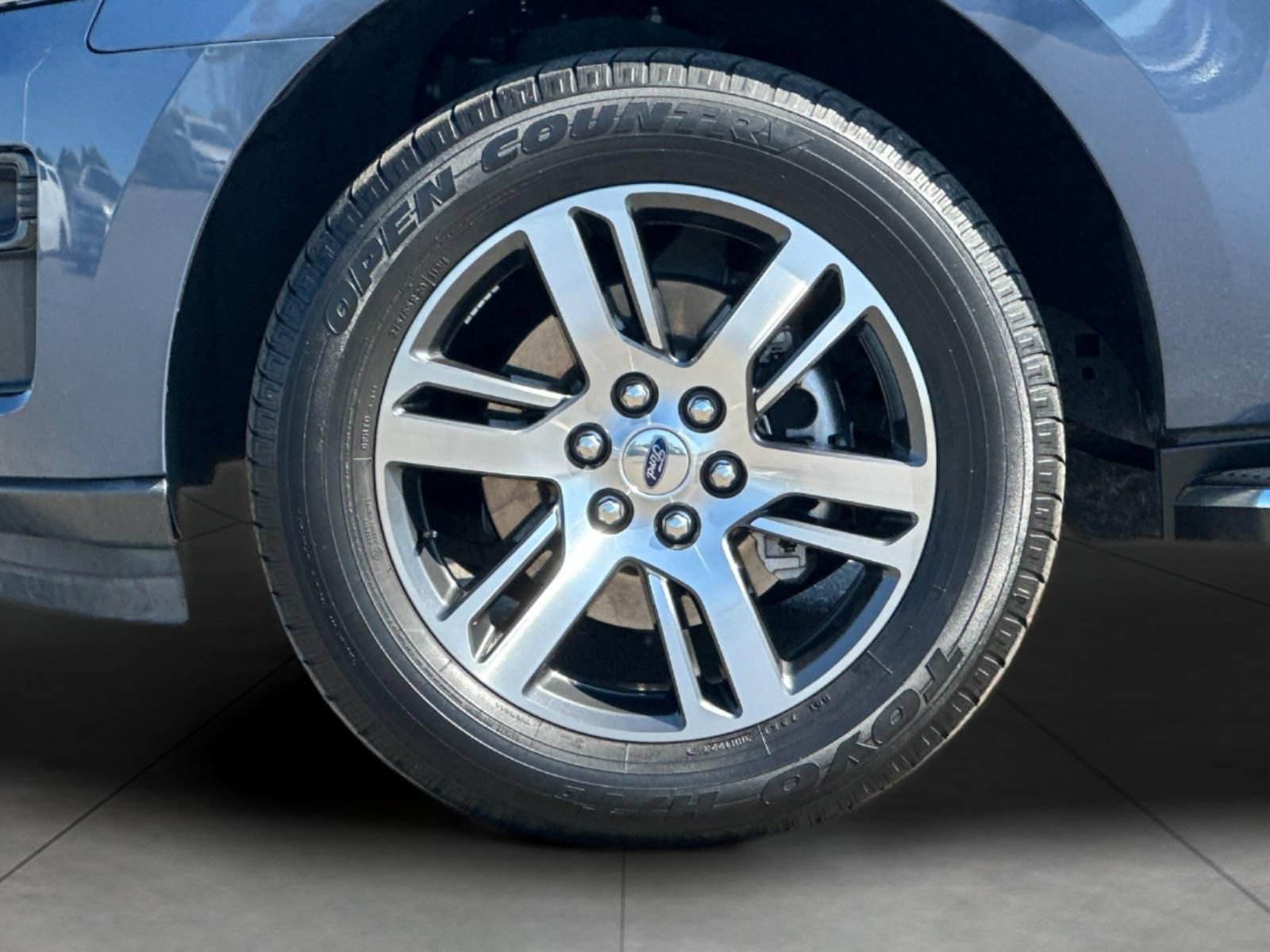 Used 2023 Ford Expedition XLT AWD/4WD image 26