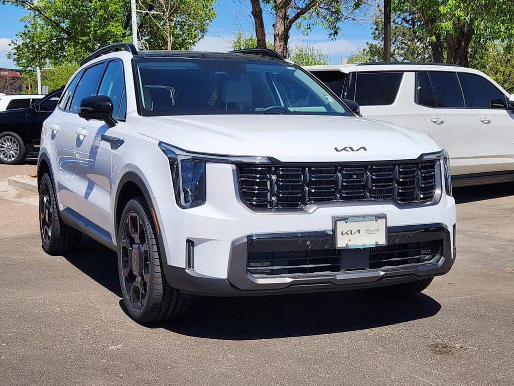 Used 2025 Kia Sorento SX image 3