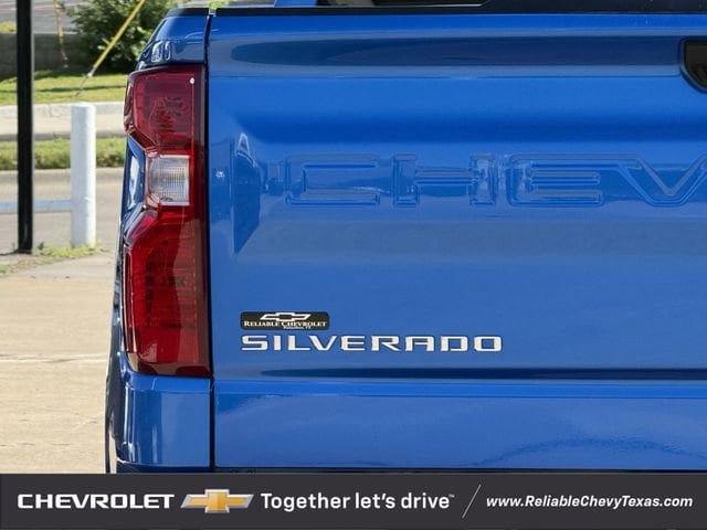 Used 2025 Chevrolet Silverado 1500 LT w/ Texas Edition Plus RWD image 9