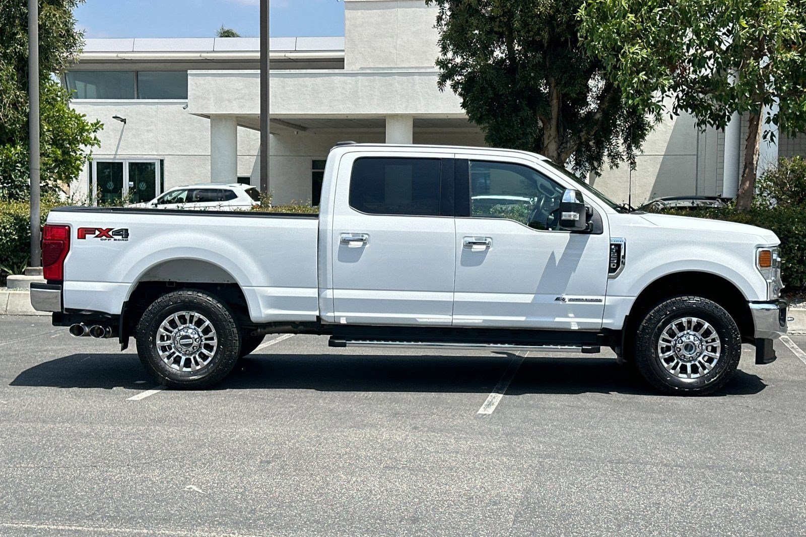 Used 2022 Ford F250 Lariat w/ Chrome Package AWD/4WD image 8