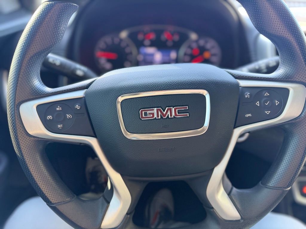 Used 2023 GMC Terrain SLE w/ Elevation Edition FWD image 11