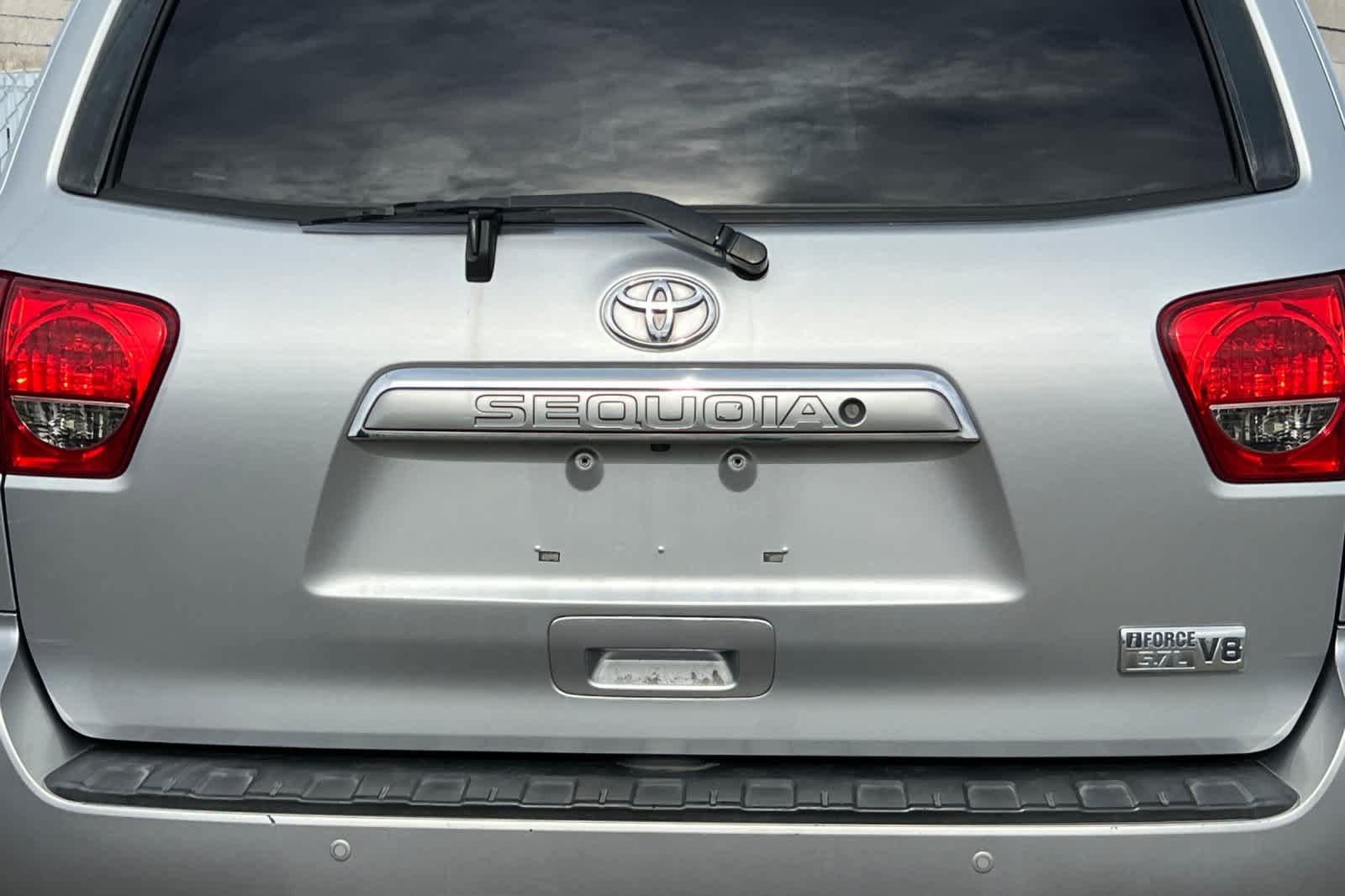 Used 2015 Toyota Sequoia Limited RWD image 22
