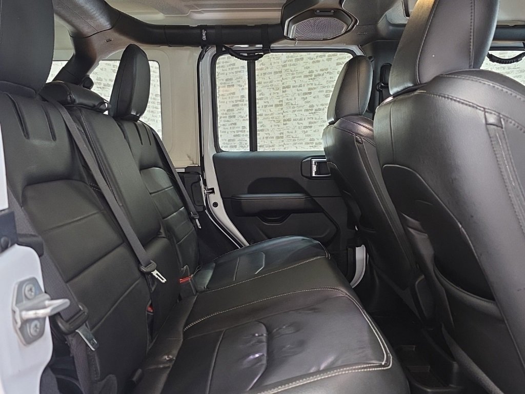 Used 2022 Jeep Wrangler Unlimited Sahara 4xe image 18