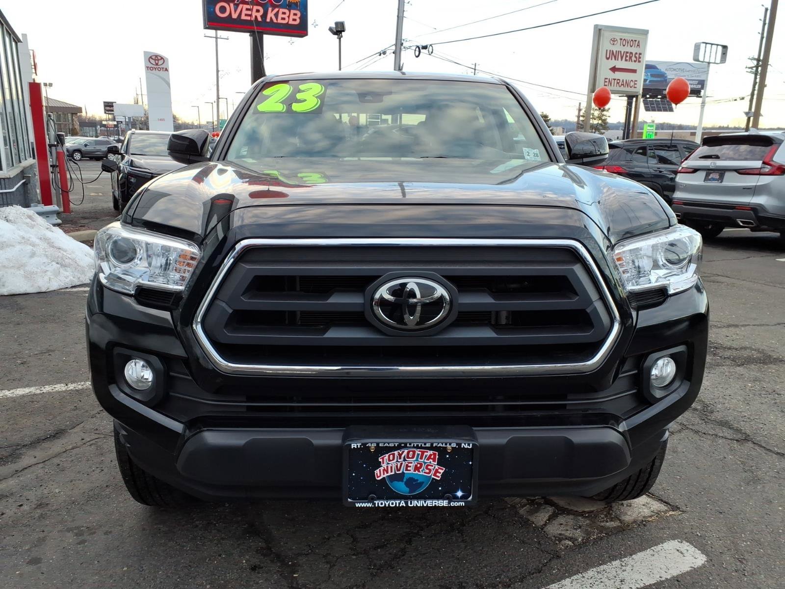 Certified 2023 Toyota Tacoma SR5 AWD/4WD image 2