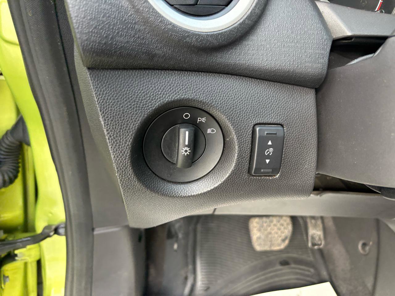 Used 2011 Ford Fiesta SES w/ 301A Rapid Spec Order Code image 13