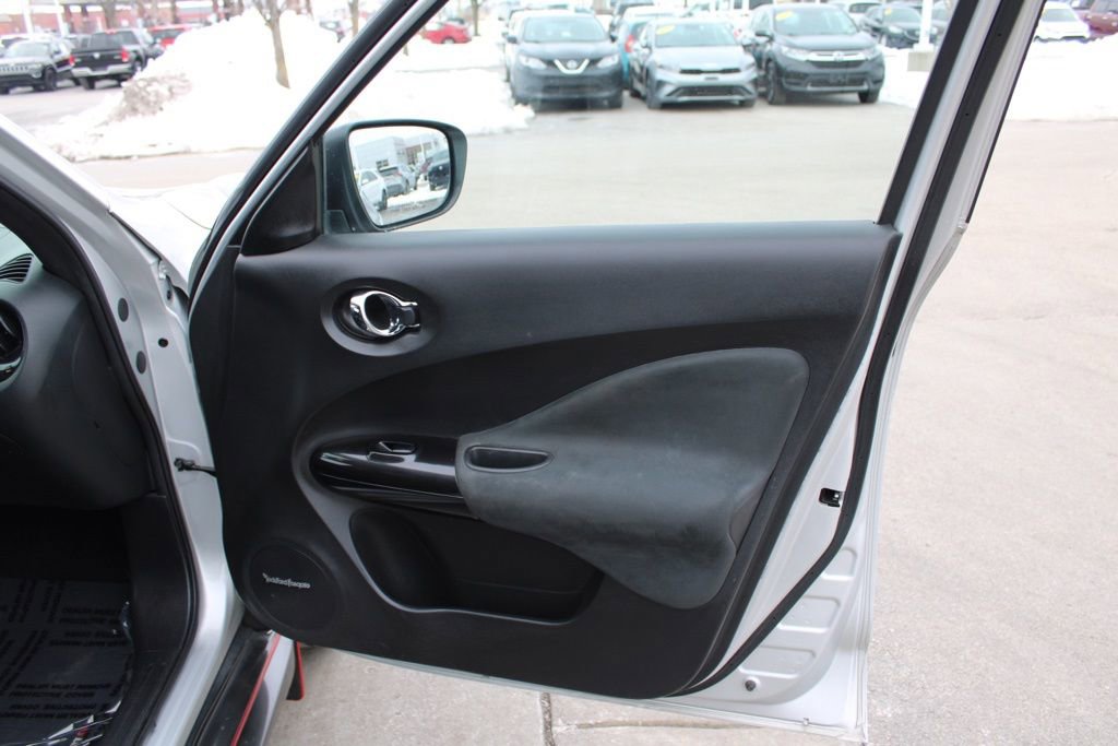 Used 2015 Nissan Juke NISMO image 21