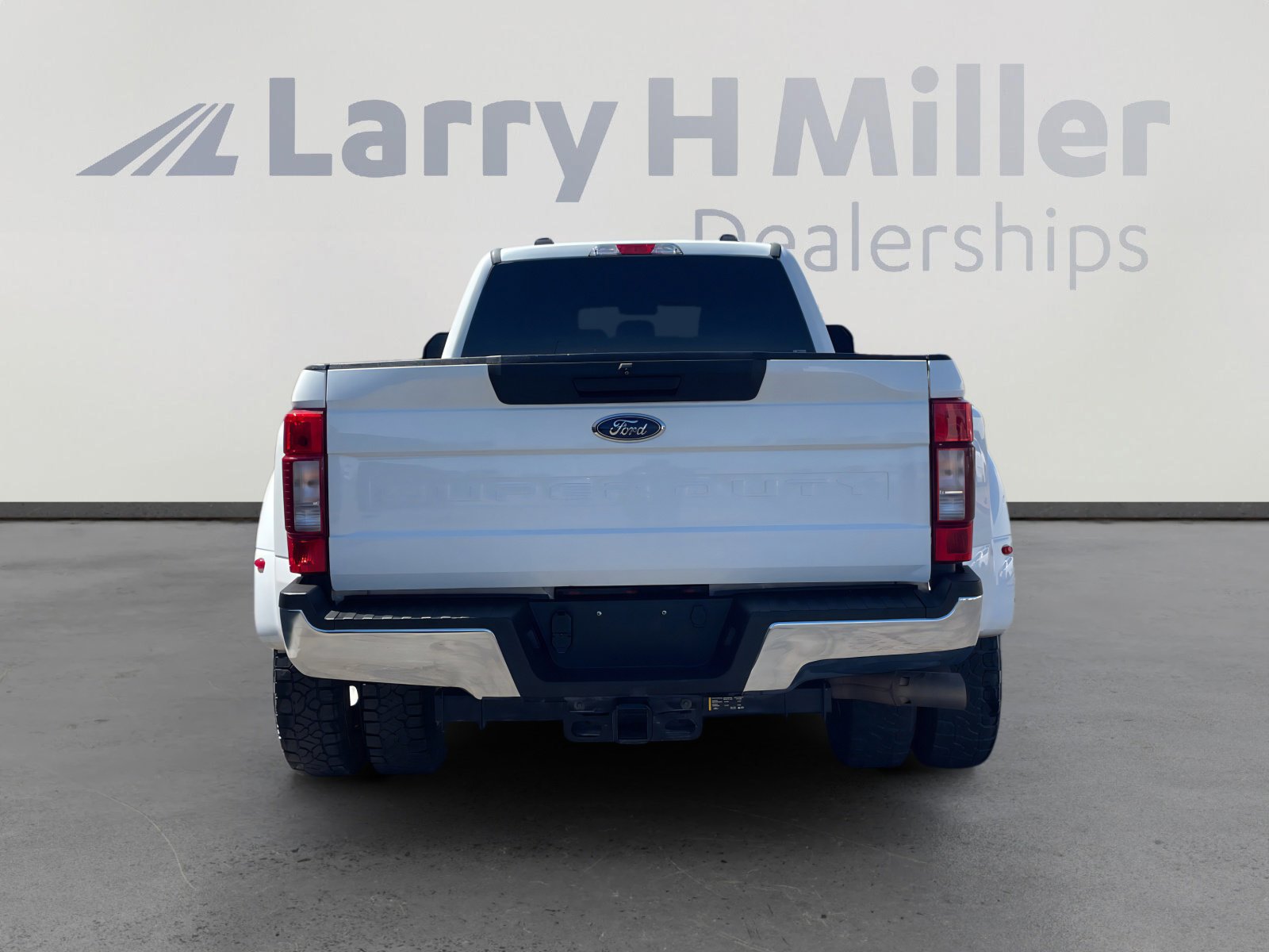 Used 2022 Ford F350 XLT AWD/4WD image 4