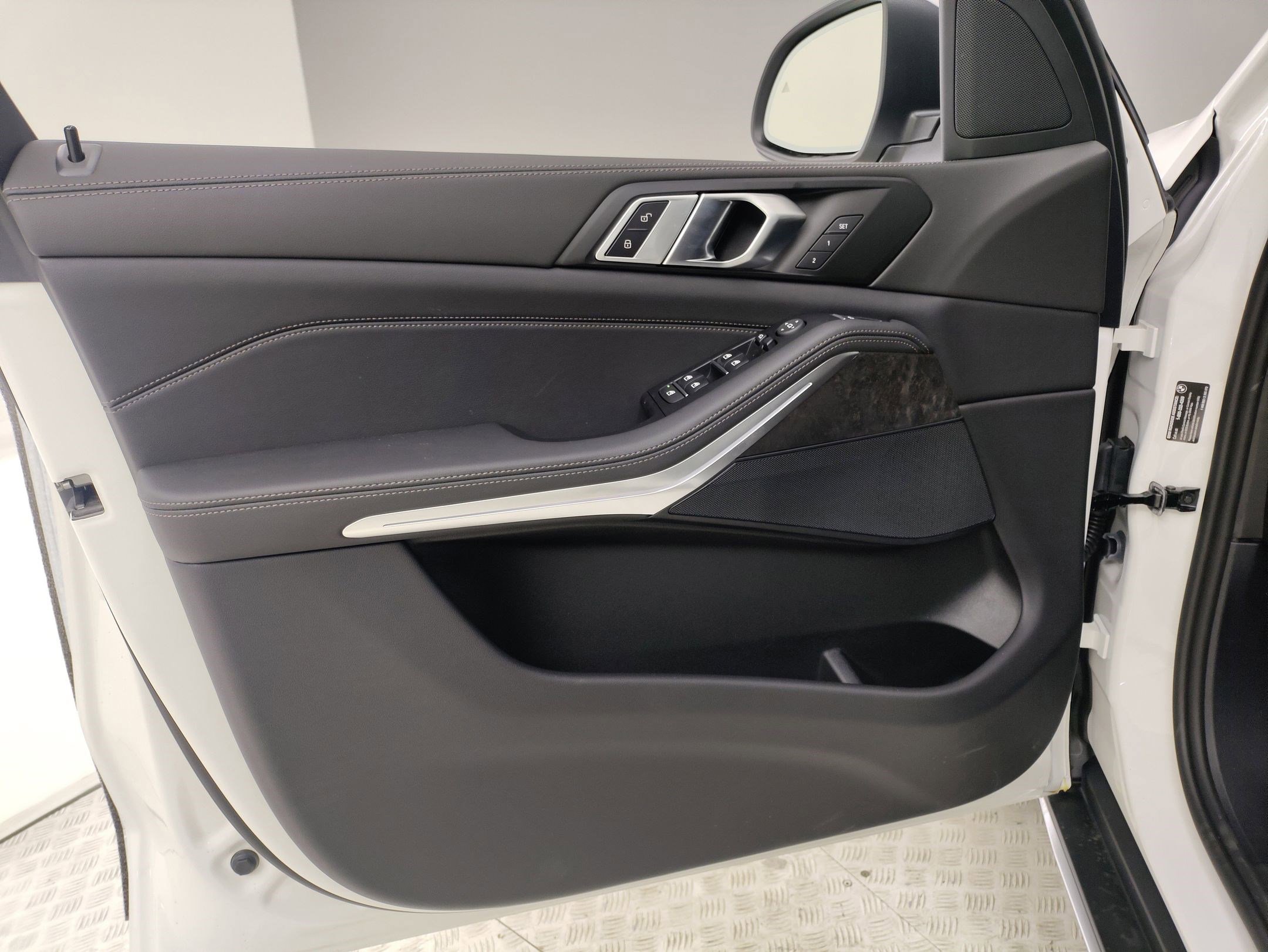 Used 2026 BMW X5 sDrive40i w/ Parking Assistance Package image 11