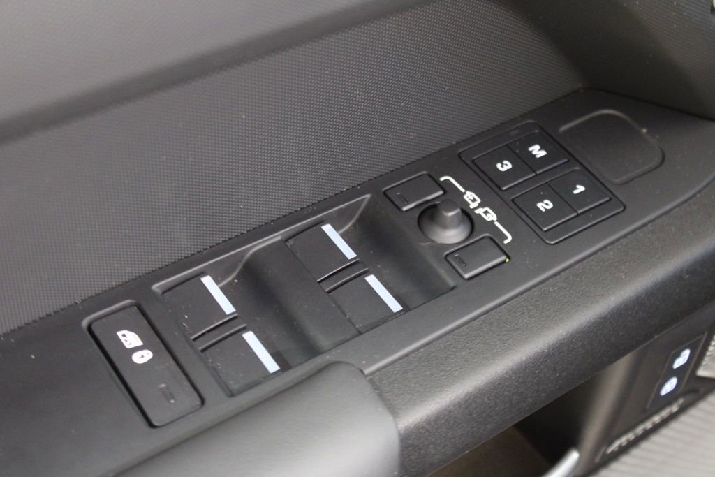 Certified 2024 Land Rover Defender 130 V8 image 16