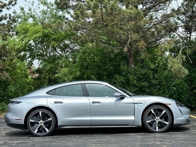 New 2023 Porsche Taycan image 6