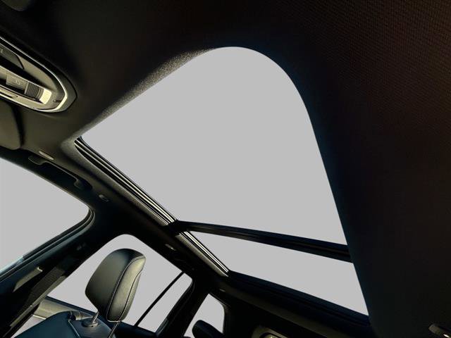 New 2025 Jeep Grand Cherokee Limited image 10