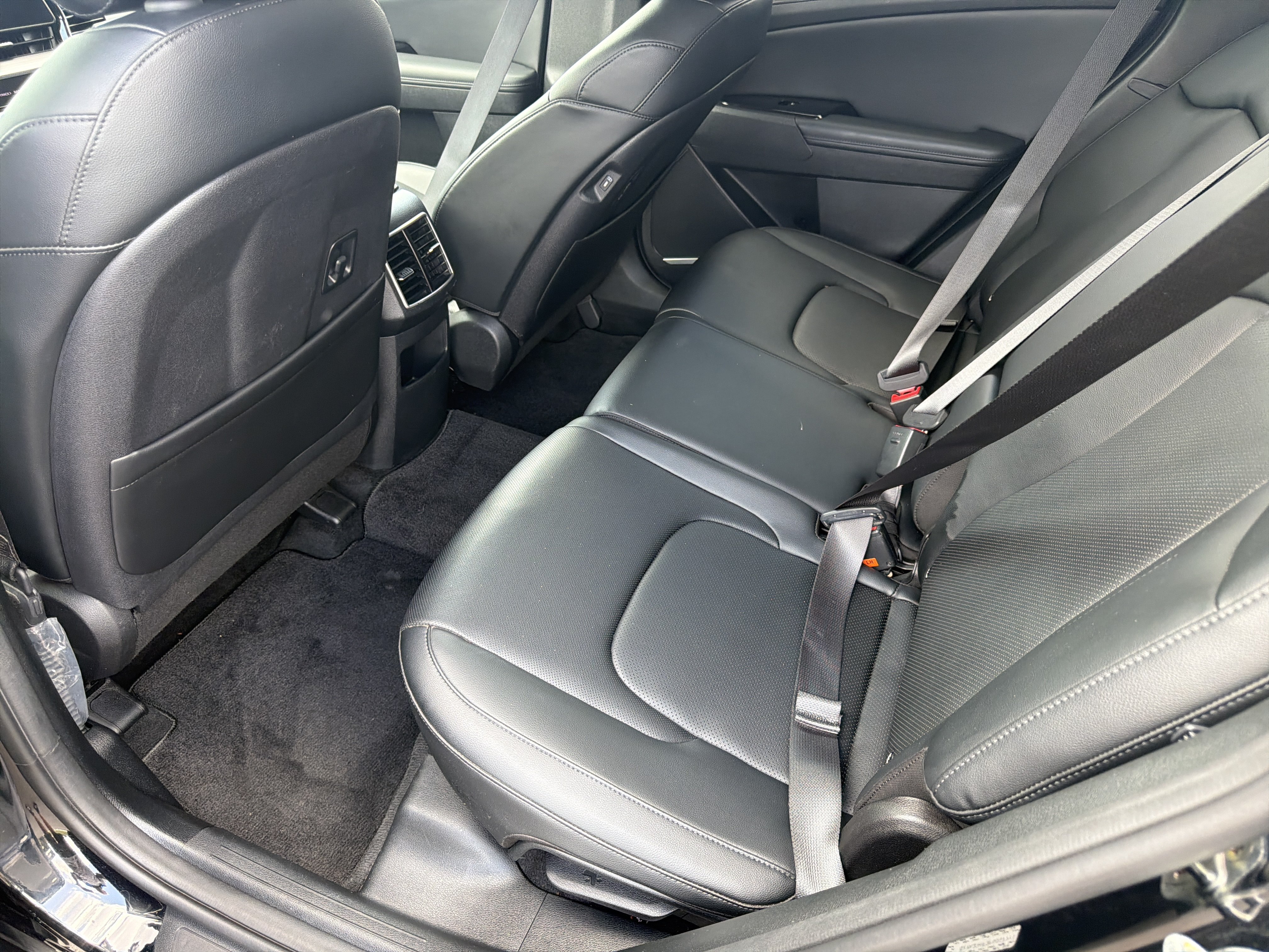 Used 2023 Kia Sportage EX FWD image 30
