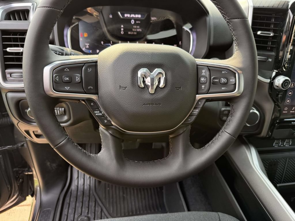 New 2026 RAM 1500 Big Horn AWD/4WD image 19