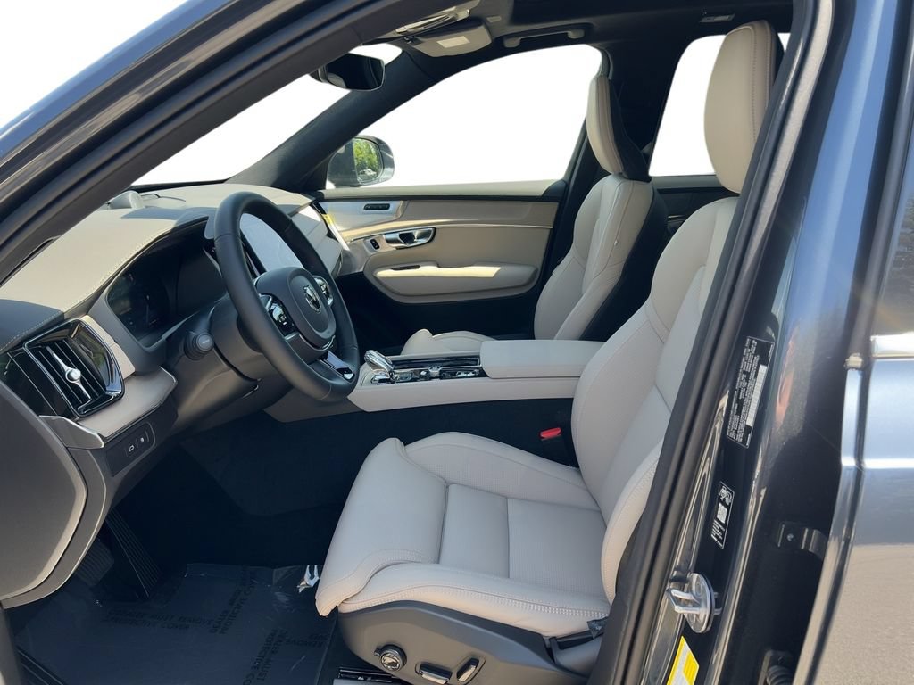 New 2026 Volvo XC90 T8 Ultra w/ Lounge Package AWD/4WD image 6