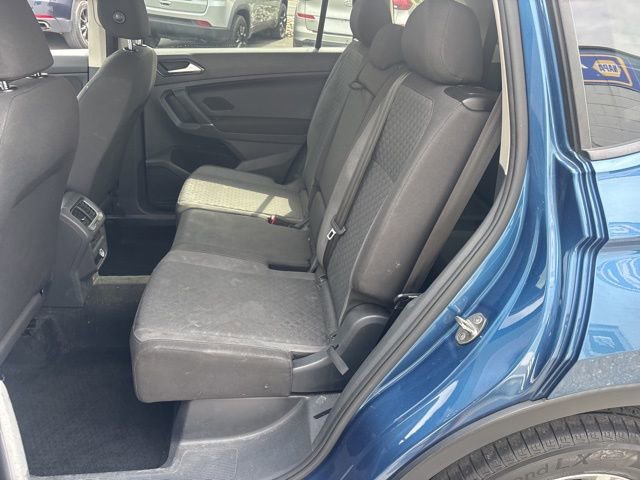 Used 2018 Volkswagen Tiguan S w/ 3rd Row Seat Package AWD/4WD image 9