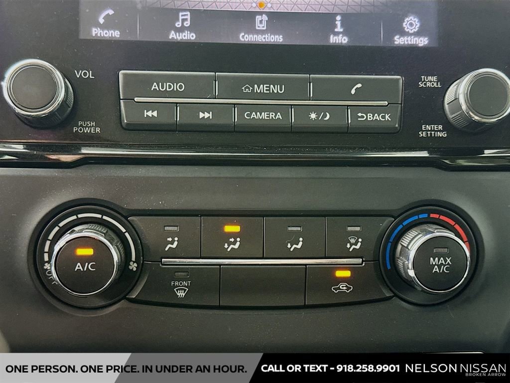 Used 2021 Nissan Titan S AWD/4WD image 15