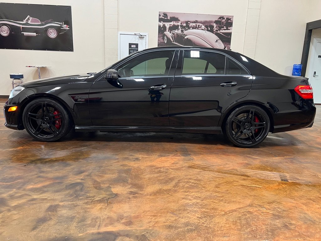 Used 2011 Mercedes-Benz E 63 AMG Sedan image 6