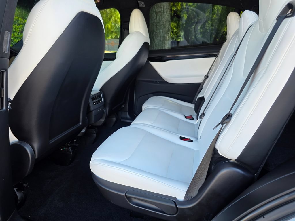 Used 2020 Tesla Model X Long Range AWD/4WD image 26