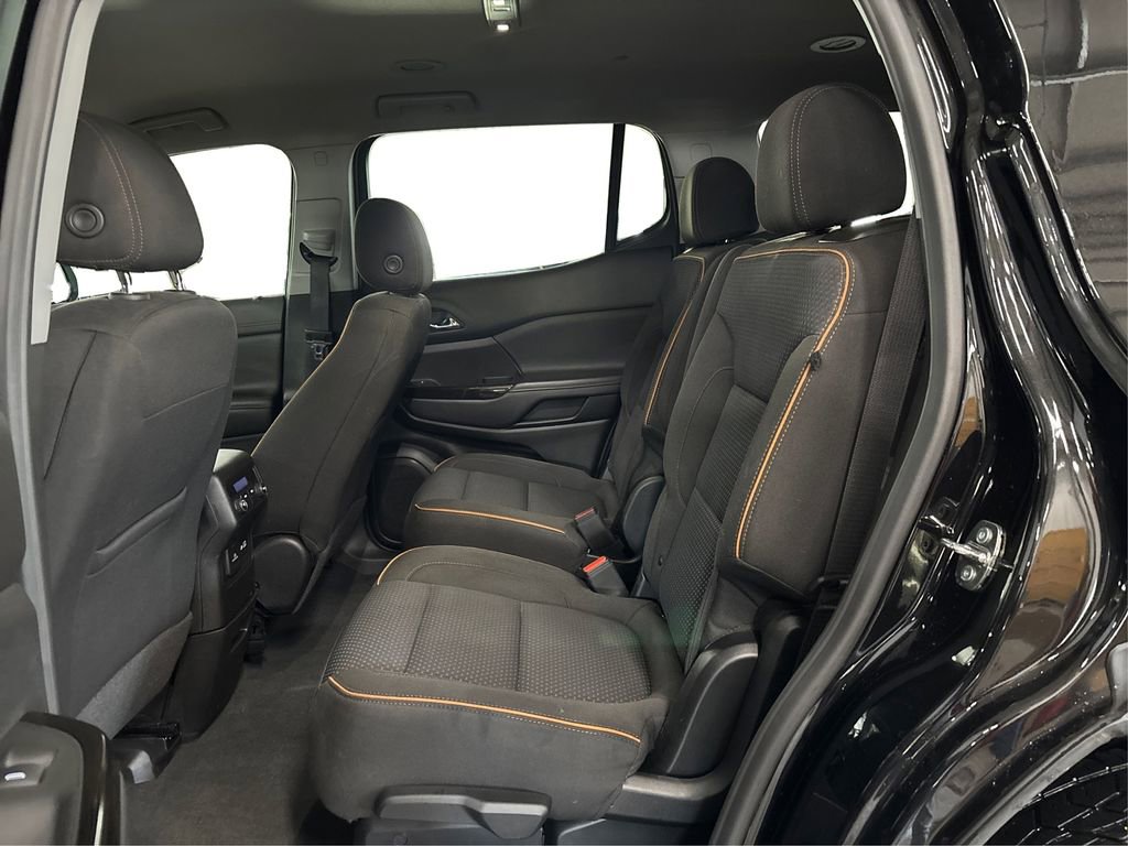 Used 2023 GMC Acadia AT4 image 10