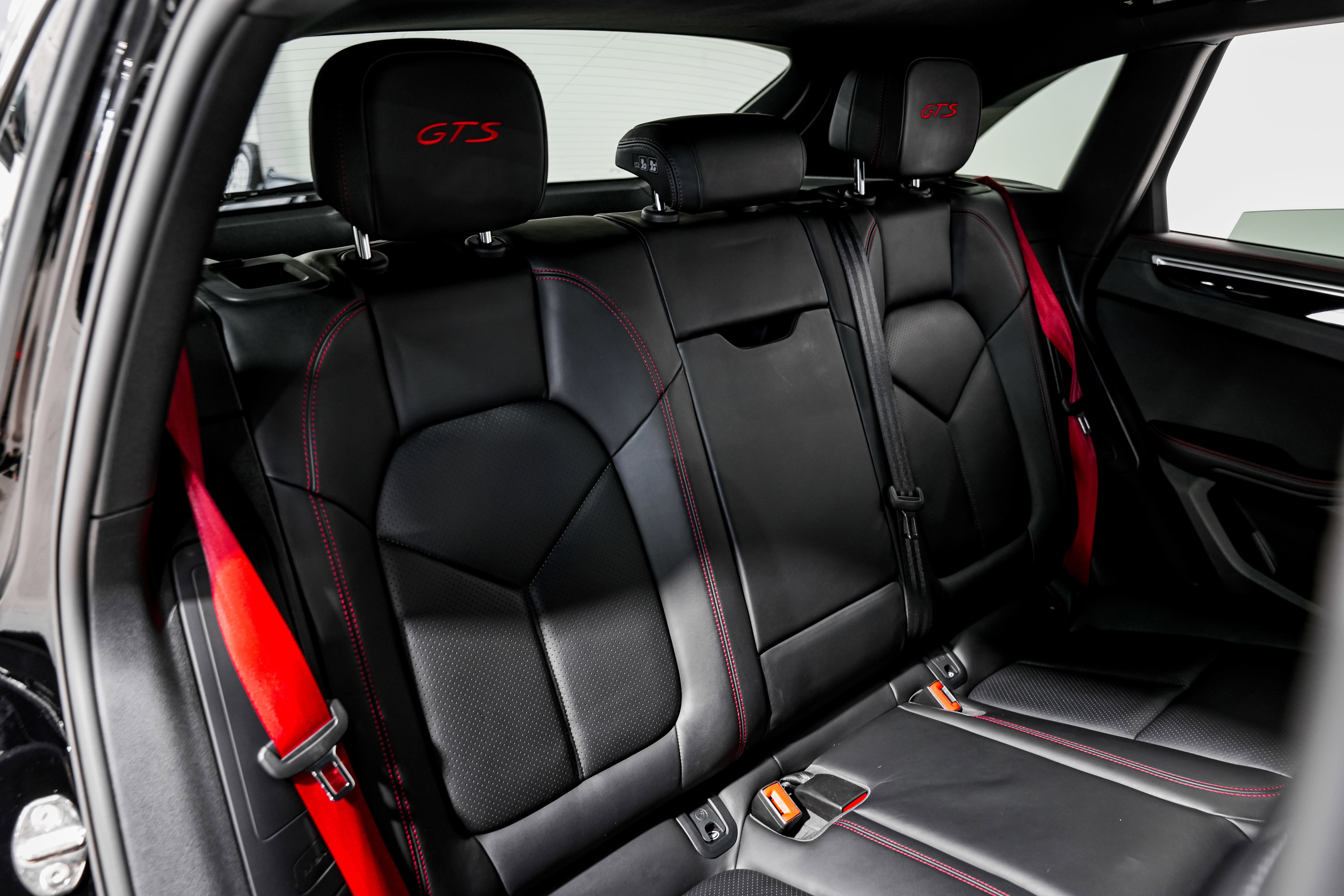 Used 2021 Porsche Macan GTS image 31