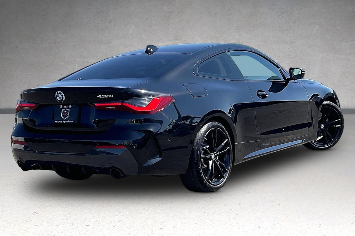 Used 2021 BMW 430i Coupe w/ M Sport Package RWD image 32