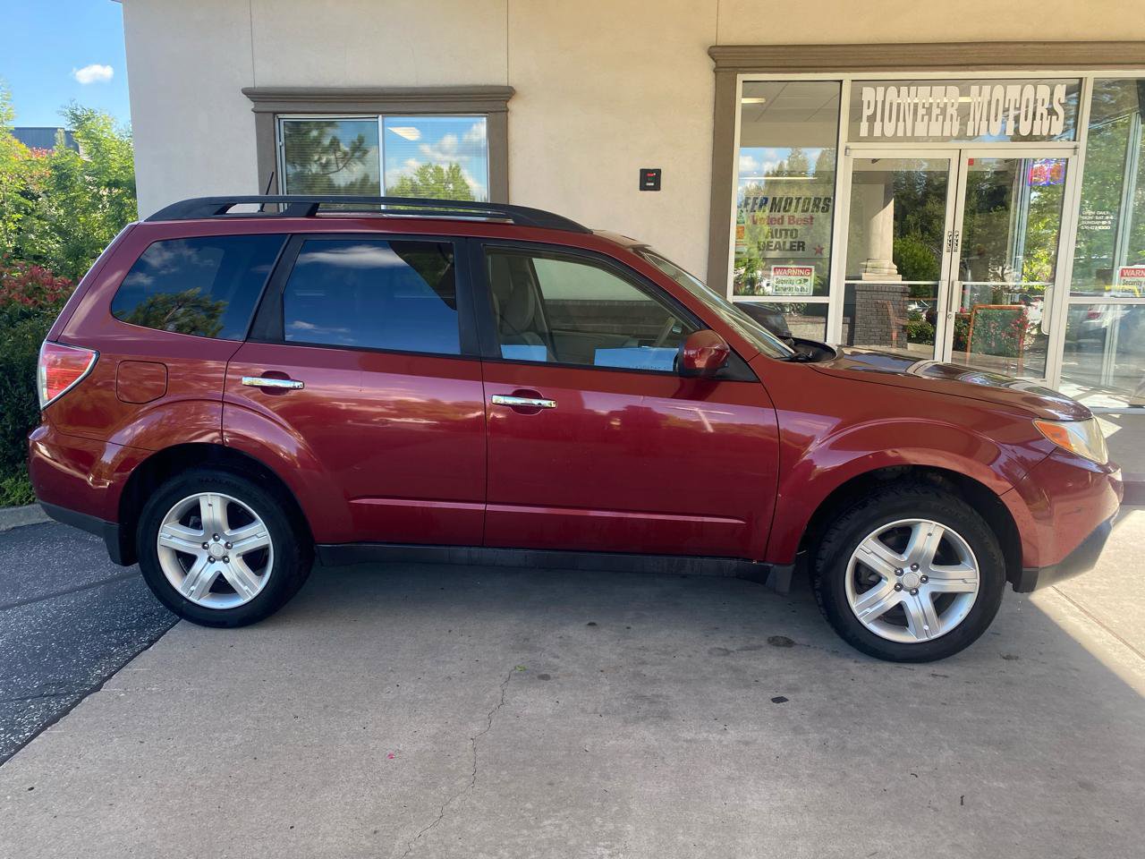 Used 2010 Subaru Forester 2.5X Premium AWD/4WD image 6