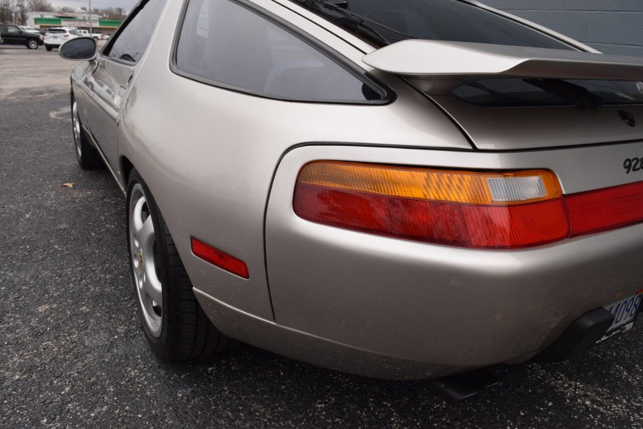 Used 1993 Porsche 928 GTS RWD image 10
