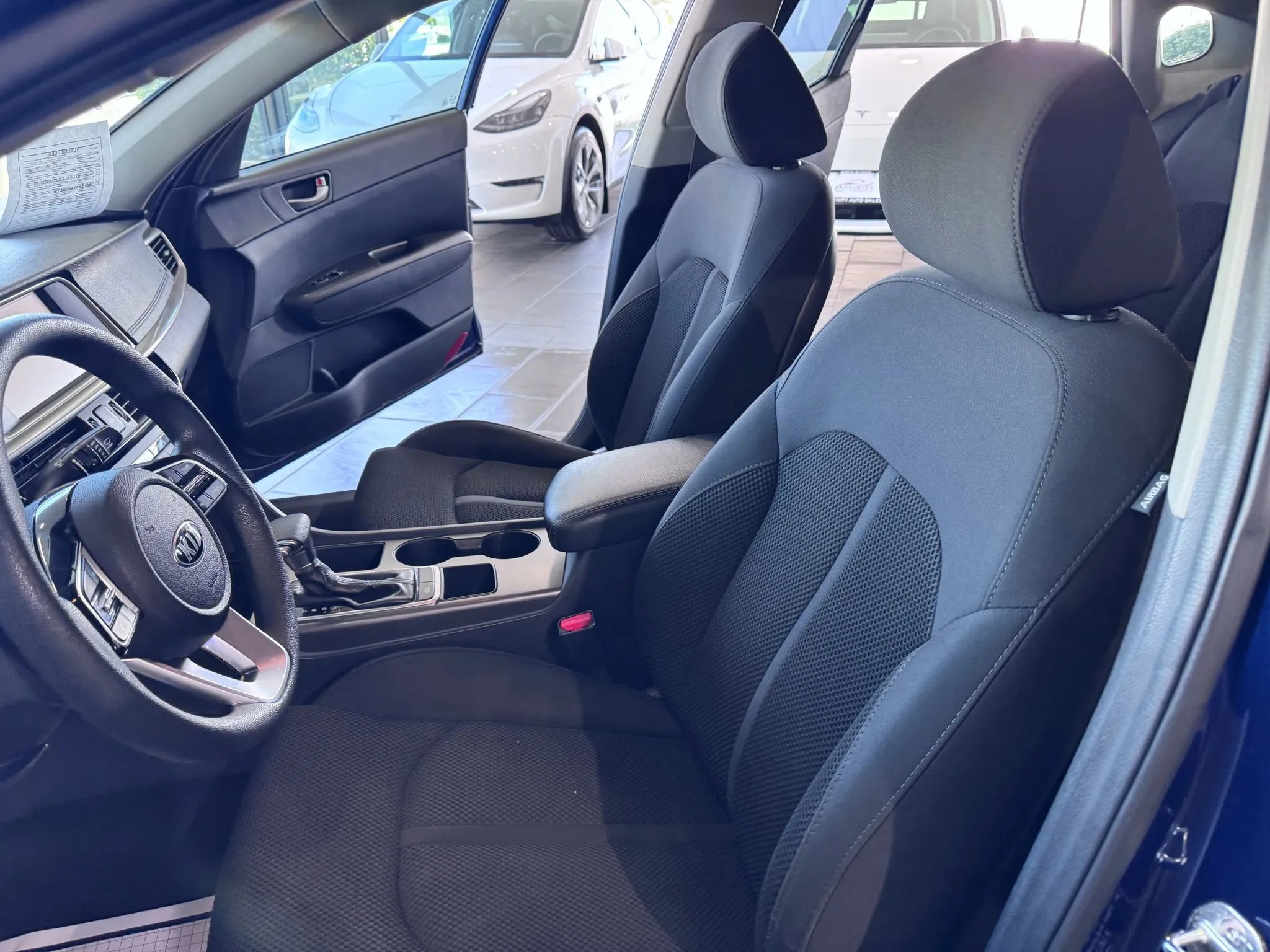 Used 2019 Kia Optima LX image 10