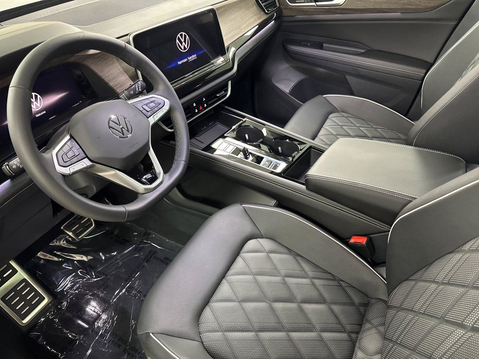 New 2026 Volkswagen Atlas SEL Premium R-Line AWD/4WD image 9