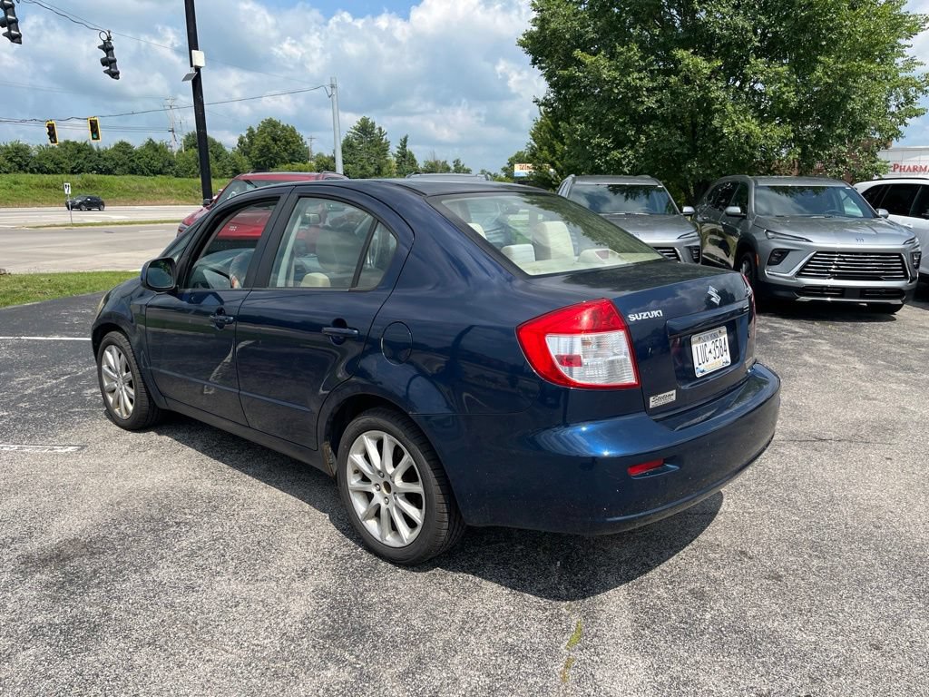 Used 2011 Suzuki SX4 LE FWD image 4