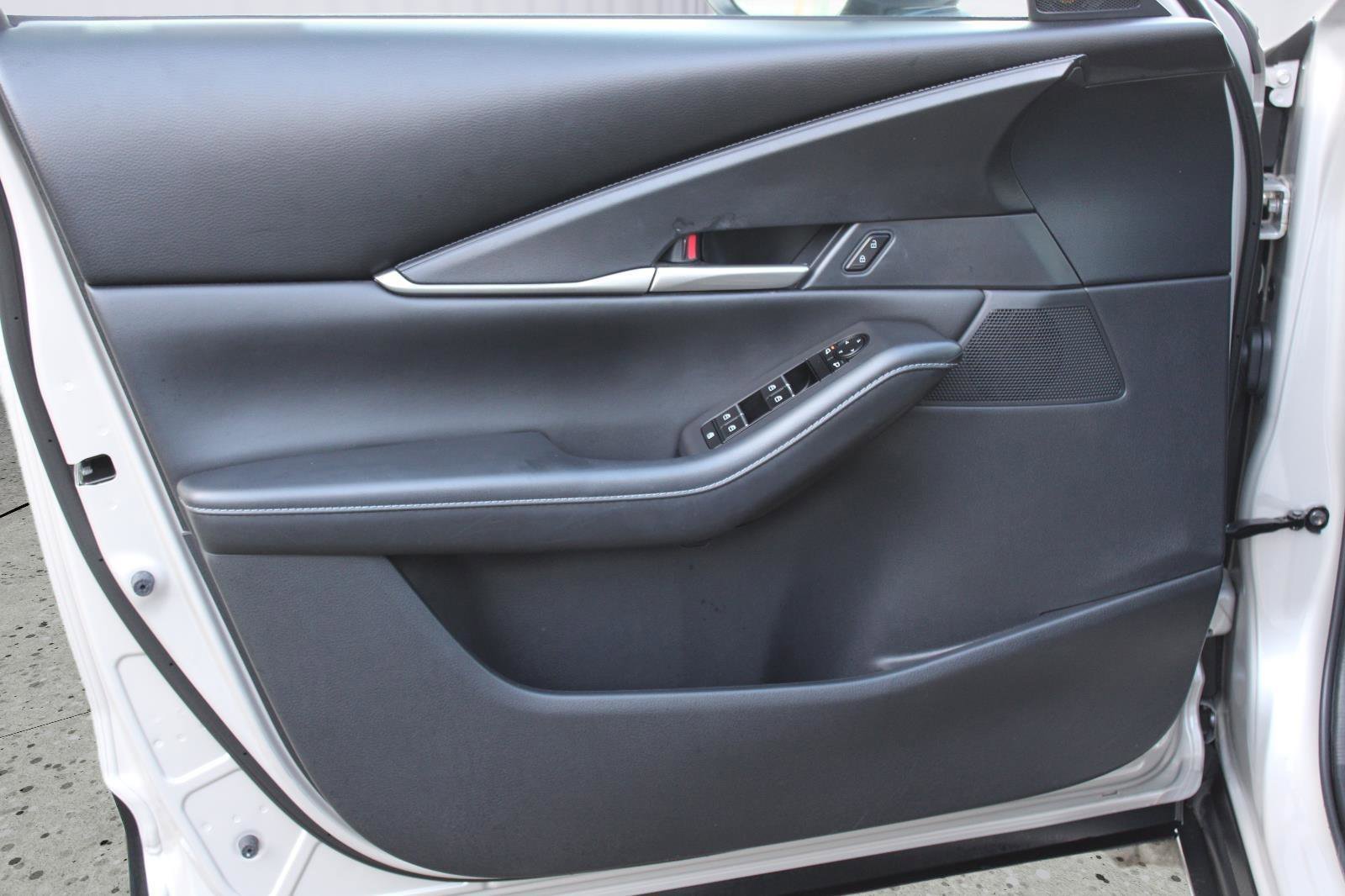 Used 2023 MAZDA CX-30 AWD 2.5 S w/ Select Package image 41