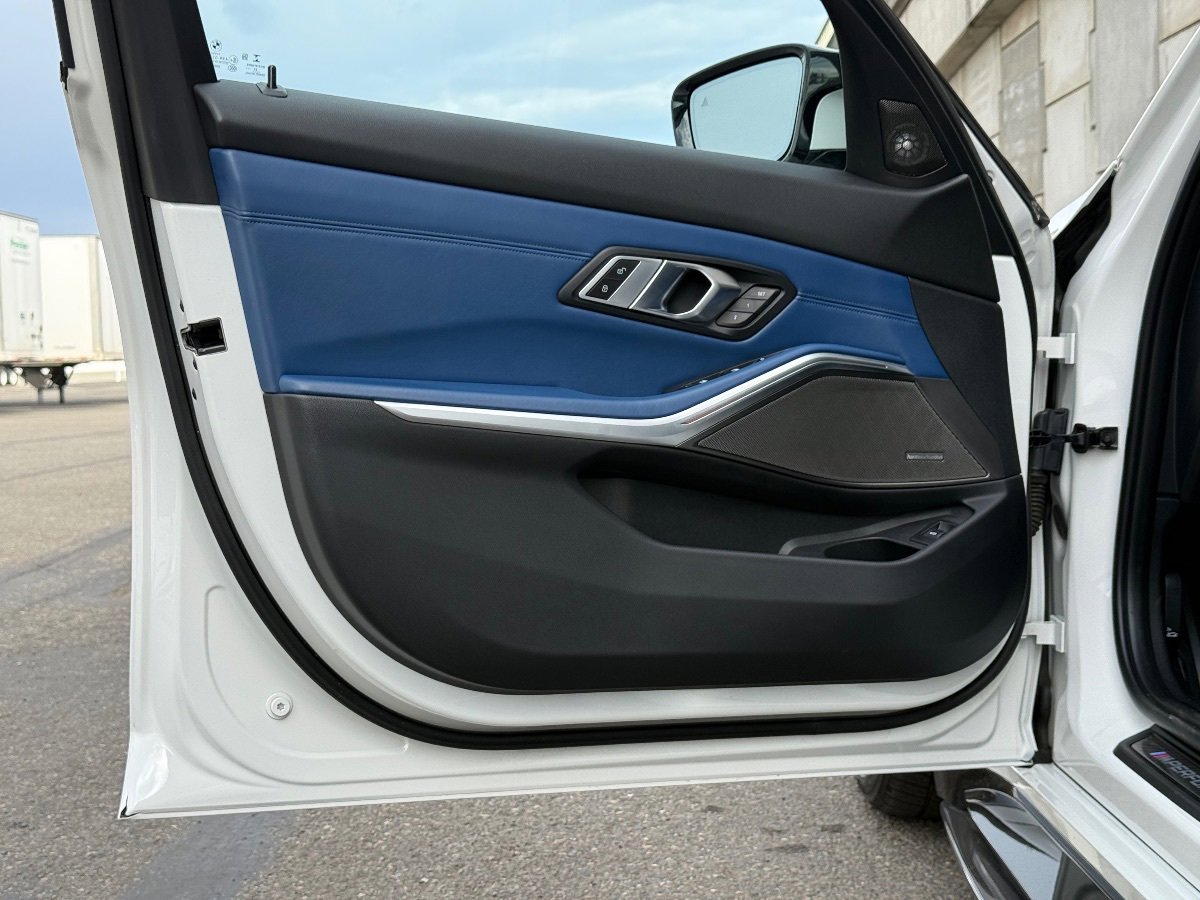 Used 2022 BMW M3 RWD image 17