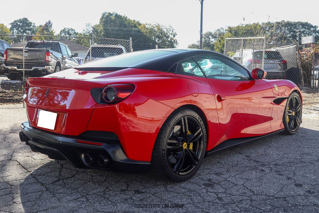 Used 2019 Ferrari Portofino image 8