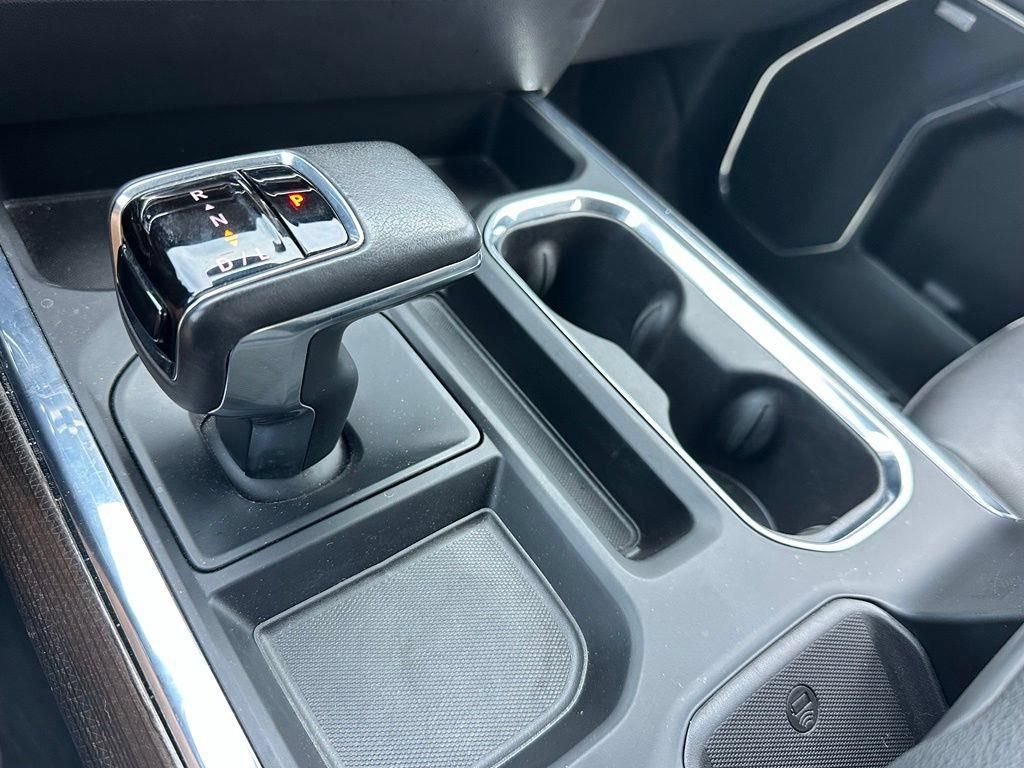 Used 2022 Chevrolet Silverado 1500 LT Trail Boss w/ LT Trail Boss Premium Package AWD/4WD image 19
