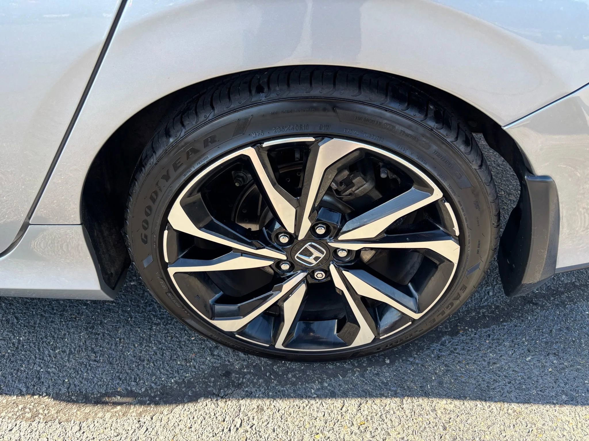 Used 2018 Honda Civic Si image 16
