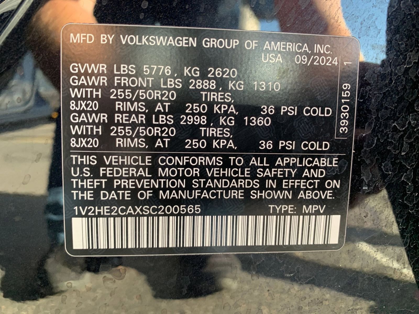 Used 2025 Volkswagen Atlas Cross Sport SE image 29