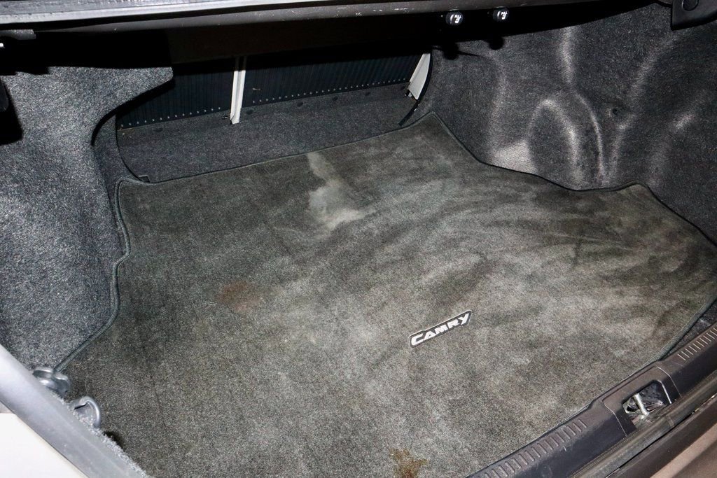 Used 2015 Toyota Camry SE image 15