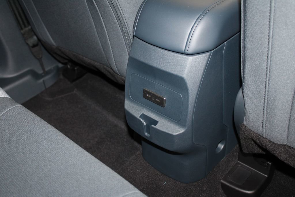 New 2025 Ford Maverick XLT image 31