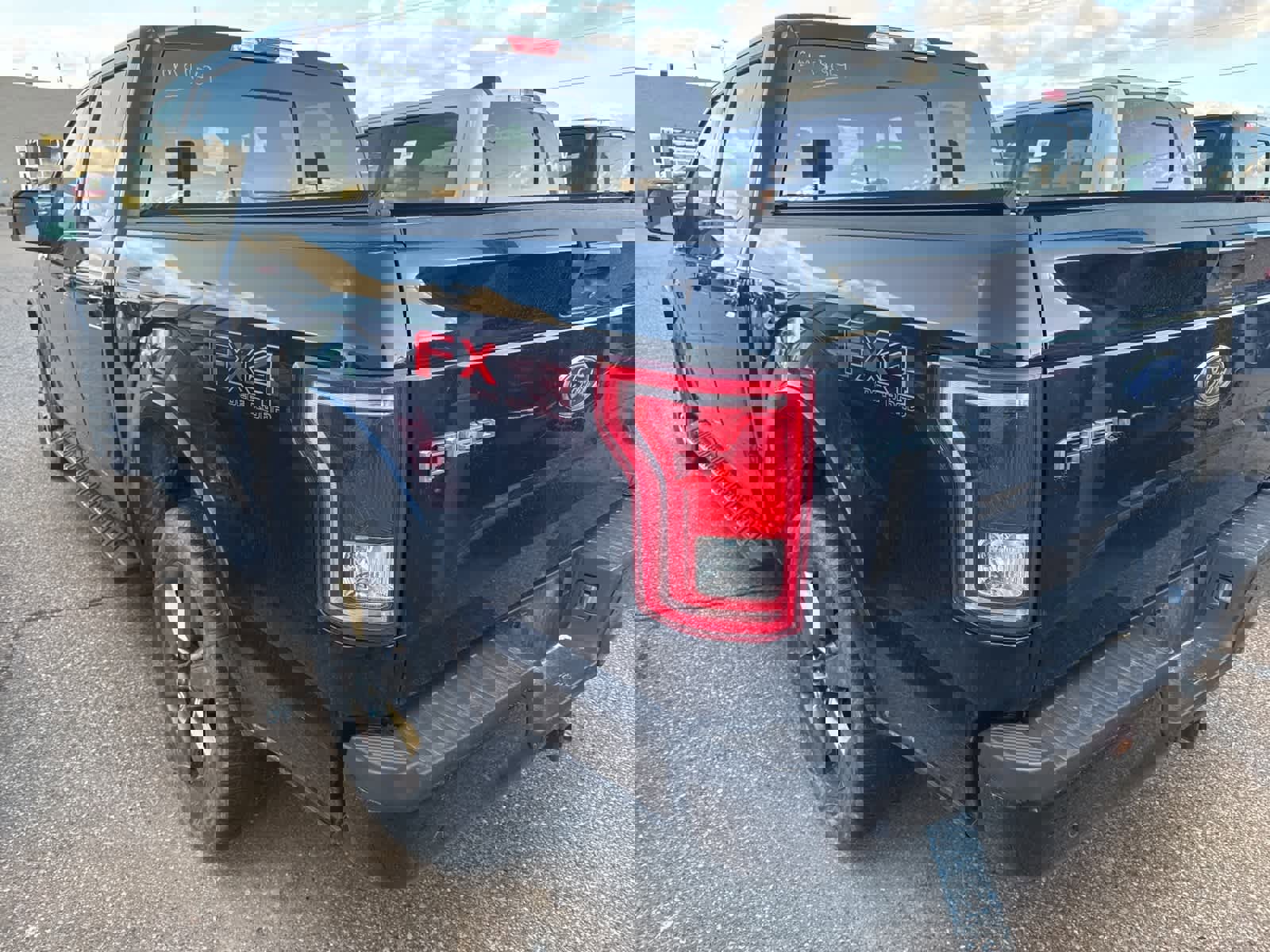 Used 2017 Ford F150 XLT w/ Equipment Group 302A Luxury image 24