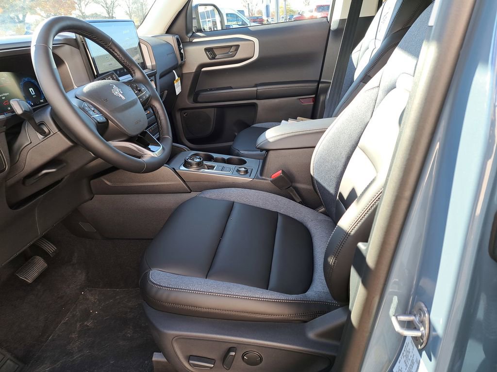 New 2025 Ford Bronco Sport Outer Banks w/ Outer Banks Tech Package+ image 11