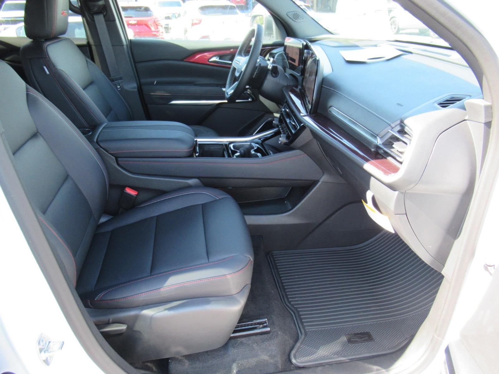 New 2026 Chevrolet Traverse Z71 w/ Enhanced Driving Package AWD/4WD image 10