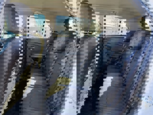 Used 2022 Chevrolet Trax LT w/ LT Convenience Package image 25