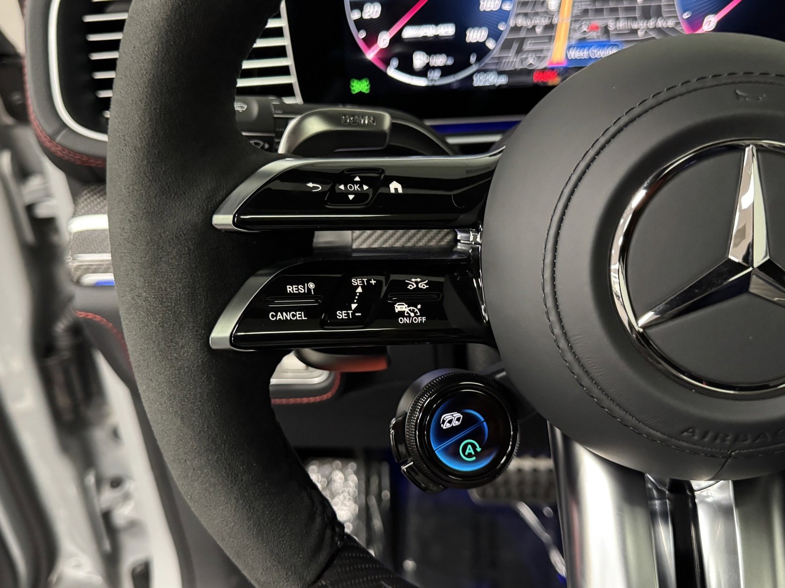 Used 2026 Mercedes-Benz GLE 53 AMG 4MATIC image 31